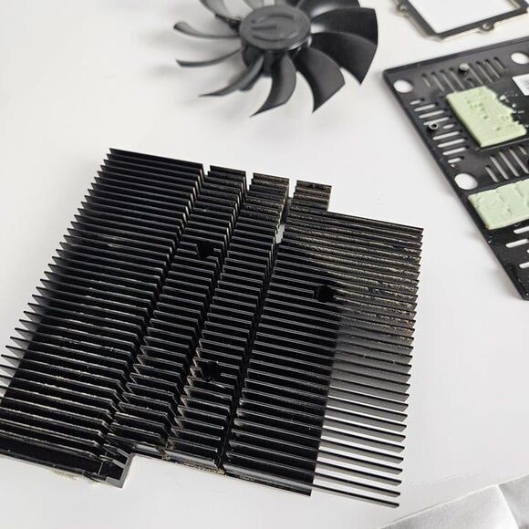 EVGA 1080TI Hybrid Hardware Shroud Heatsink Water cooled GPU FOR PARTS - Picture 7 of 9